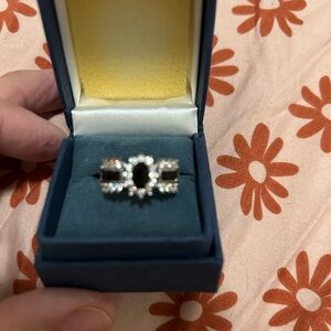 Elegant Silver and Black Women's Ring